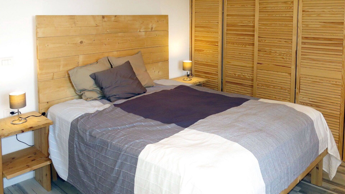 Cologna Spiaggia Villa | Apartment in villa with WIFI, hot tub, pool, A/C, TV, patio, pets allowed, panoramic view, parking