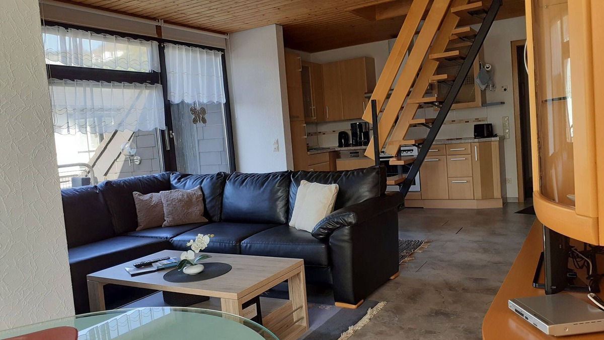 Hildfeld Apartment | Apartment JuLe (60 sqm) with 2 bedrooms and balcony