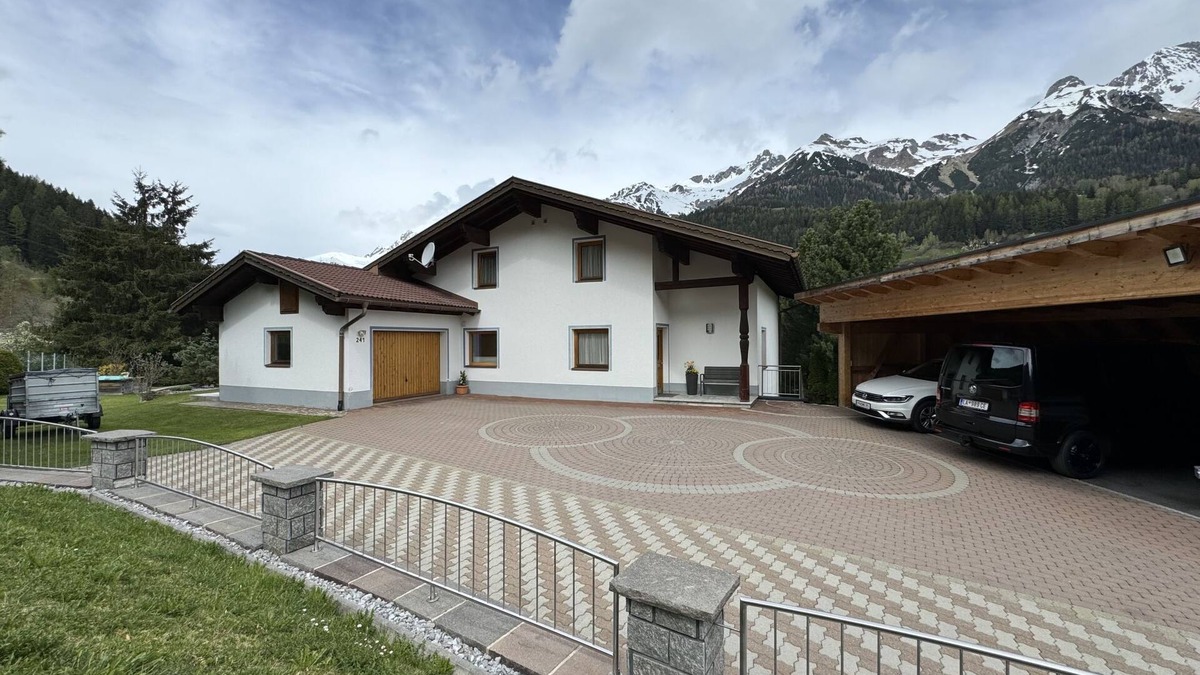 Pettneu am Arlberg Apartment | Apartment Jordan by Interhome