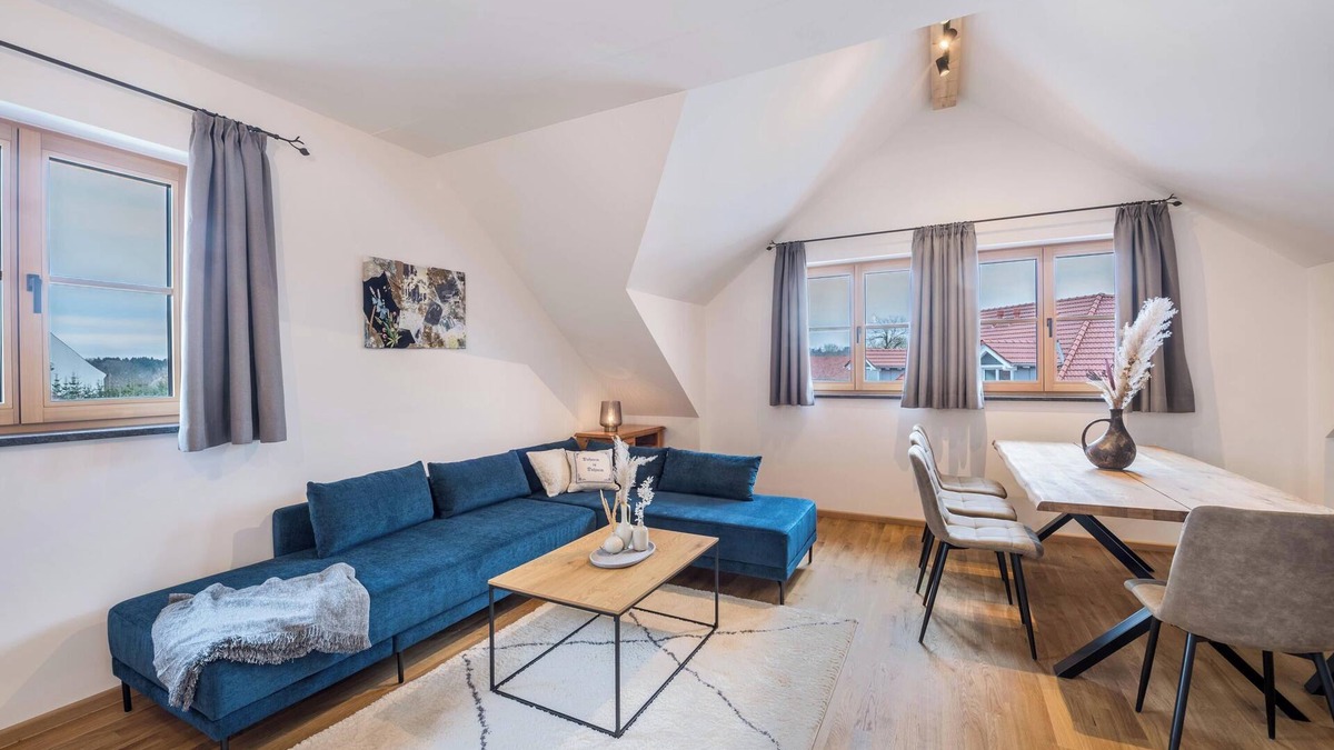 Gilching Apartment | Apartment Josef at the Schloeglhof with Wi-Fi