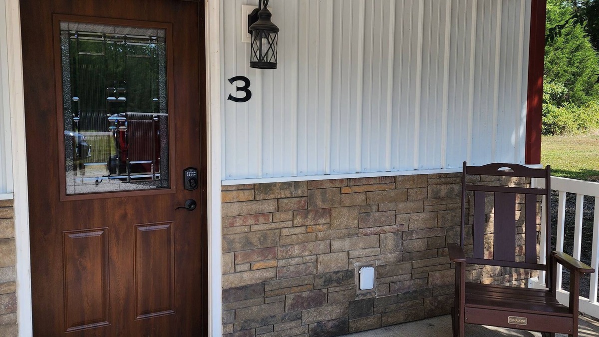 Carterville Apartment | Apartment just 15 minutes drive to Southern Illinois University