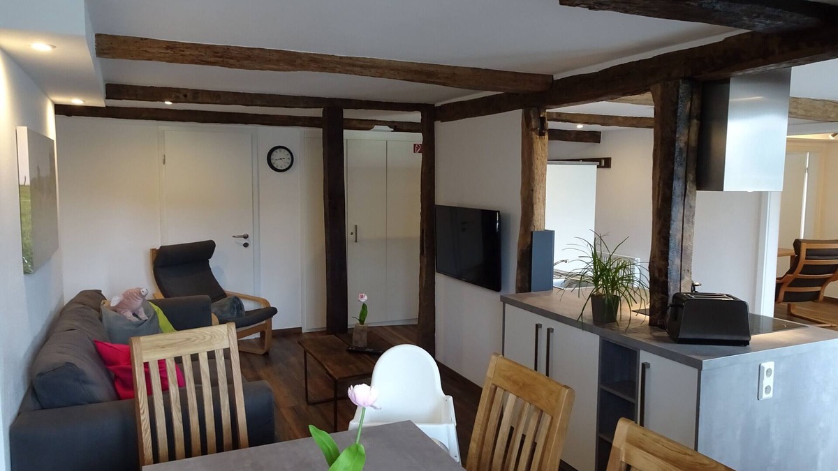 Finnentrop Apartment | Apartment 'Kleeblatt' with Private Terrace, Shared Garden and Wi-Fi