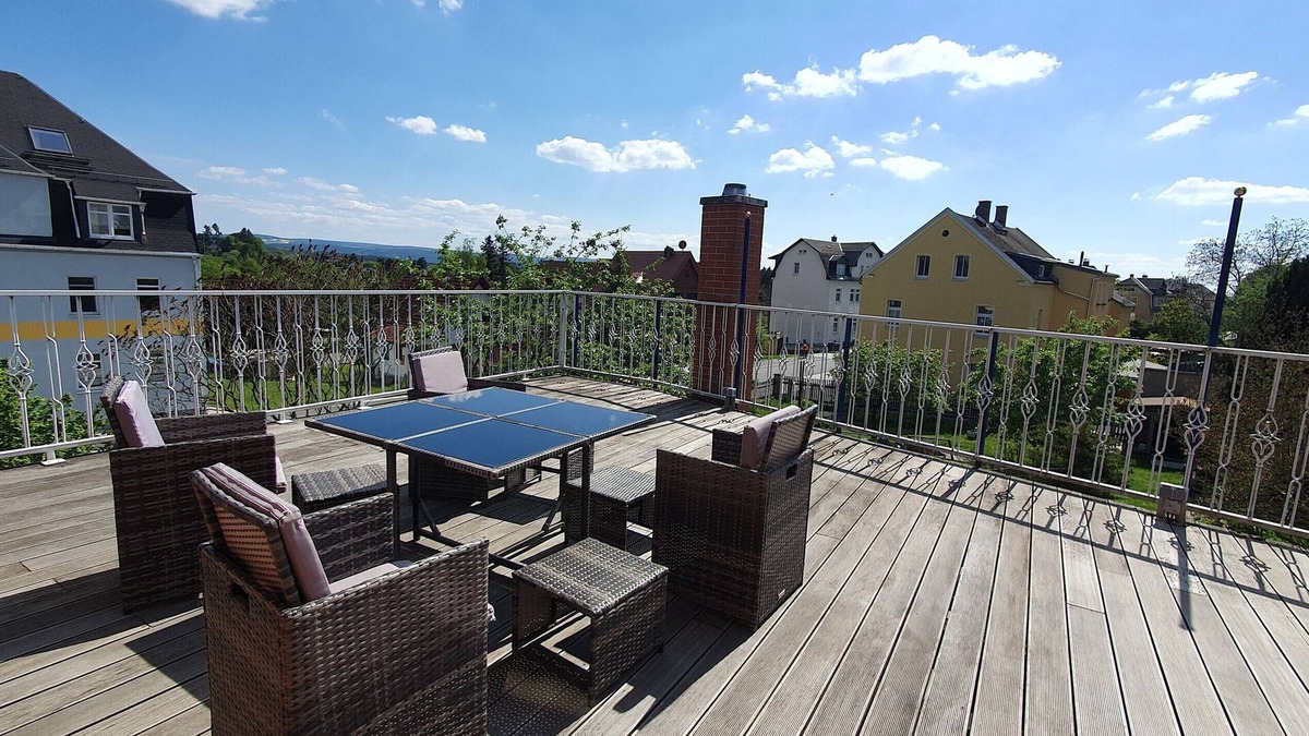 Treuen Apartment | Apartment 'Klinkerhaus Treuen' with Private Terrace and Wi-Fi