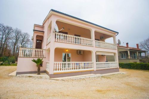 Susnjici Apartment | Apartment Koraca