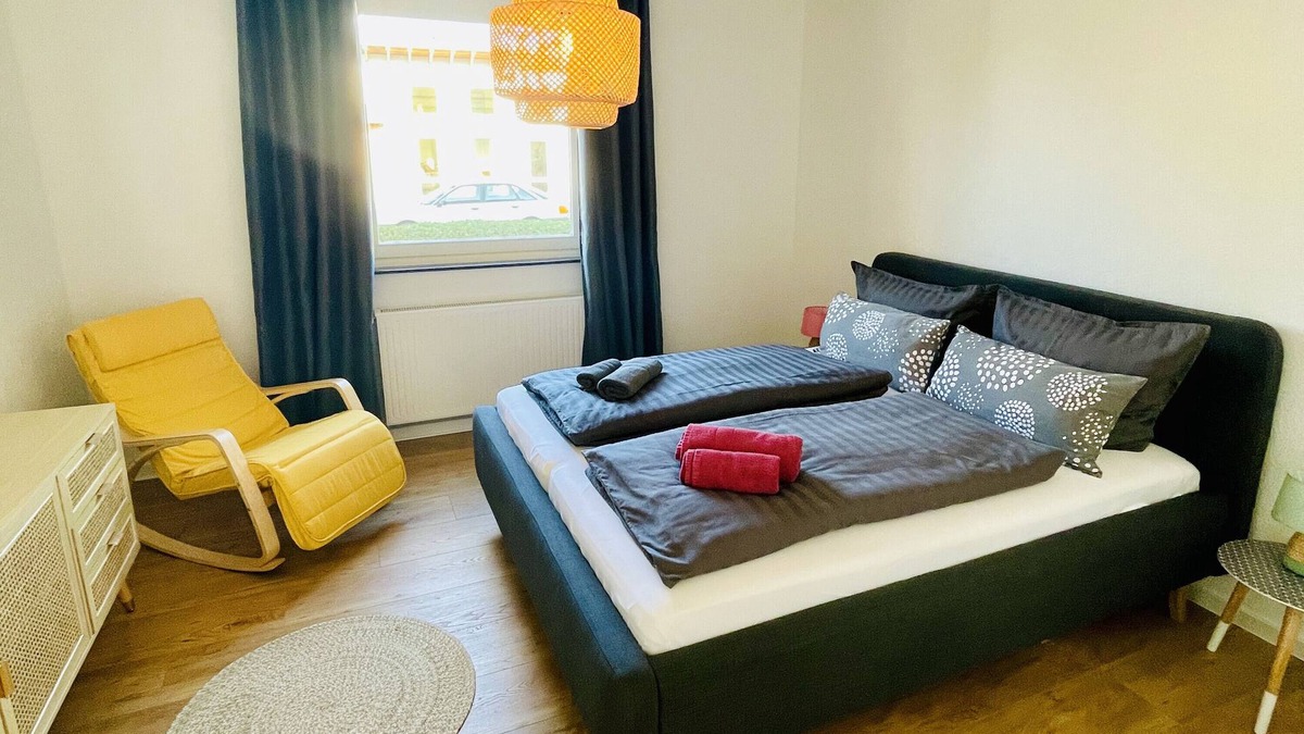 Schlitz Apartment | Apartment 'Kreativer Rückzugsort In Schlitz' with Shared Garden and Wi-Fi