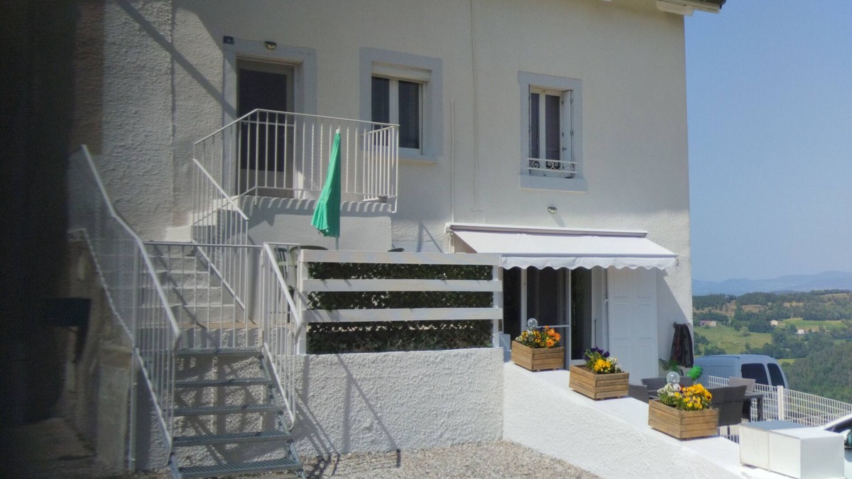 Solignac-sur-Loire Apartment | Apartment 'La Vallée De La Loire' with Mountain View, Private Terrace and Balcony