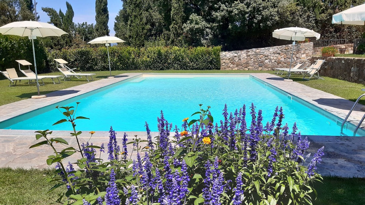 Scandicci Other | Apartment LA LOGGIA, 2 rooms, kitchen in farmhouse with pool 5/7persons