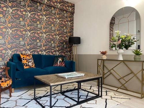 La Rochelle City Centre Apartment | Apartment- La Rochelle historic city centre