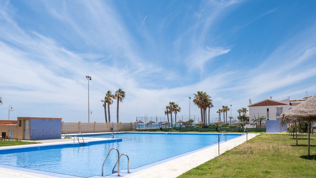 Mezquitilla Apartment | Apartment 'Las Terrazas Primera Línea de Playa' with Sea View, Wi-Fi and Air Conditioning