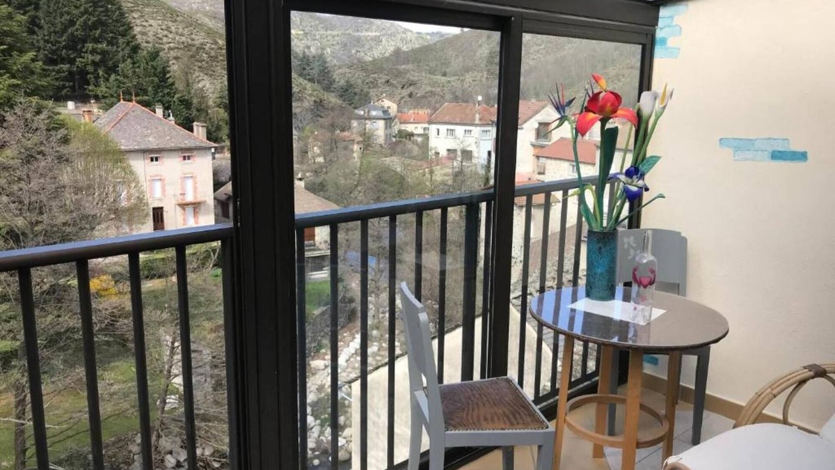 Villefort Apartment | Apartment 'Le Grenier D'annick' with Mountain View, Private Terrace and Wi-Fi