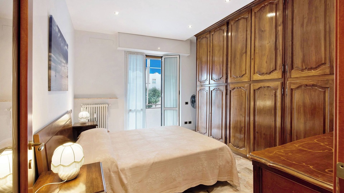 Albissola Marina Apartment | Apartment 'Le Vele' with Sea View, Shared Garden and Balcony