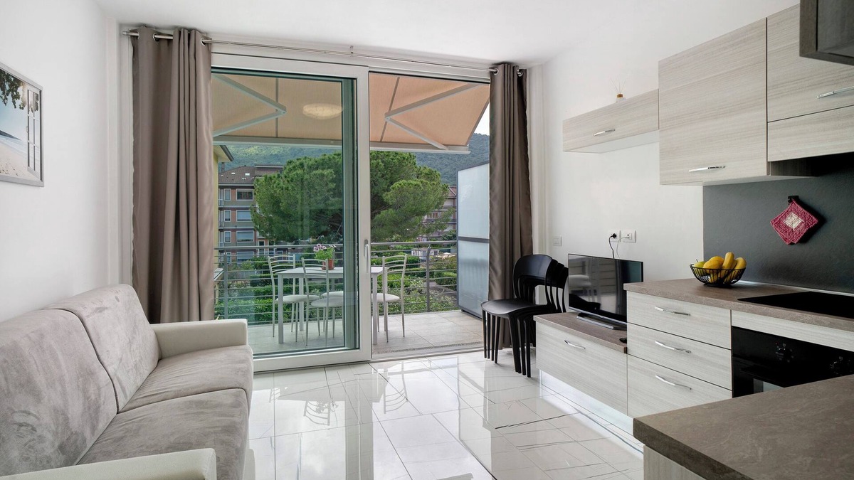 Marina di Andora Apartment | Apartment 'Le Vigne Marina Di Andora' with Balcony, Wi-Fi and Air Conditioning
