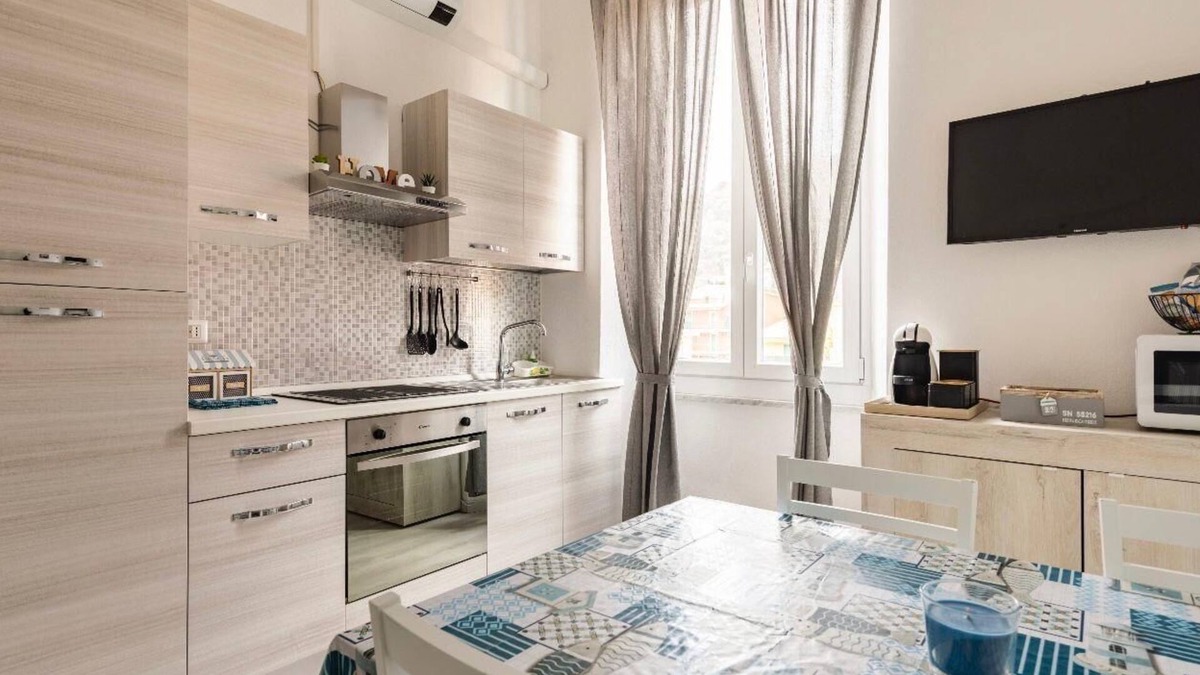 Framura Apartment | Apartment Leo Deiva Marina 100 mt from the sea