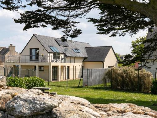 Brignogan-Plage Apartment | Apartment Les Chardons Bleus 2 - BRP205 by Interhome