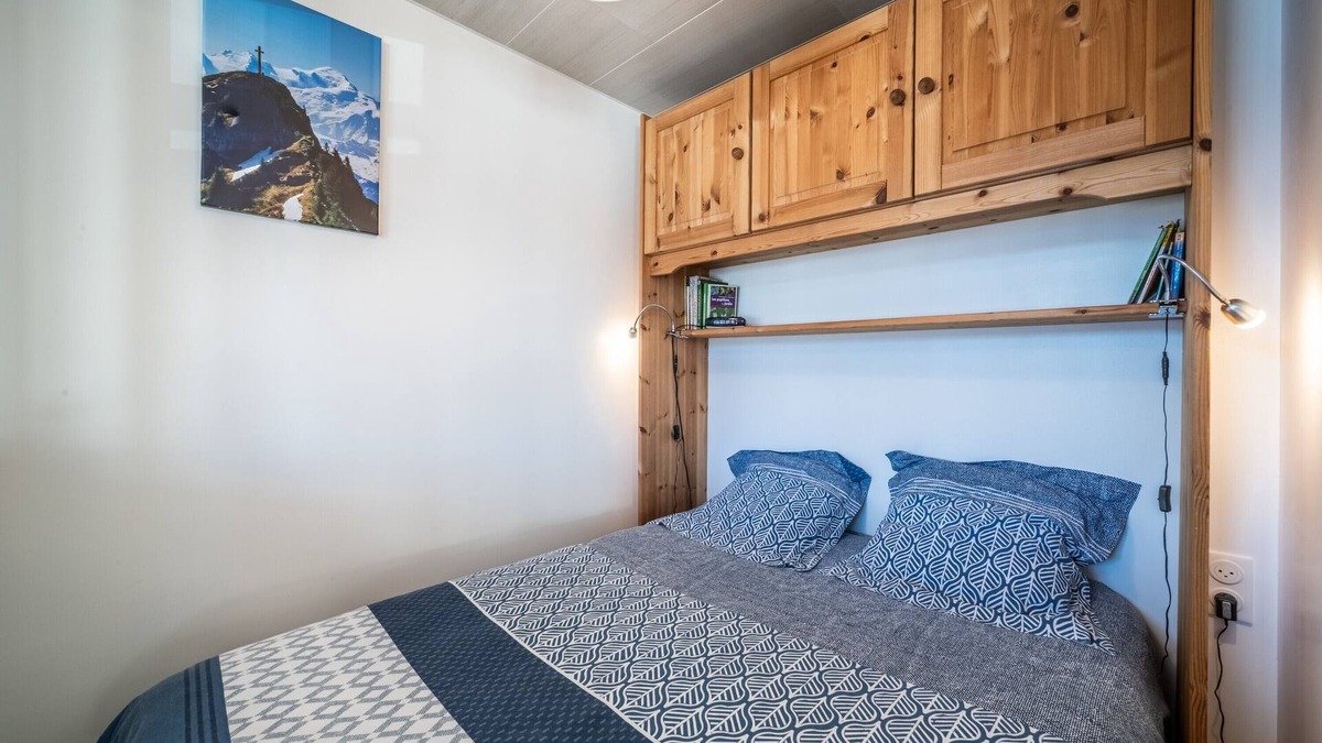 Le Praz de Lys Apartment | Apartment 'Les Mouflons 1500' with Mountain View, Balcony and Wi-Fi