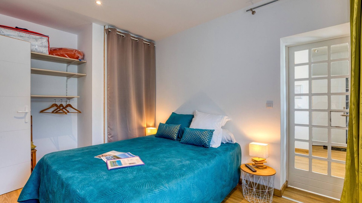 La Salvetat-sur-Agout House | Apartment 'Les Tables Aux Vaches-Chambre Agout' with Private Terrace, Private Garden and Wi-Fi