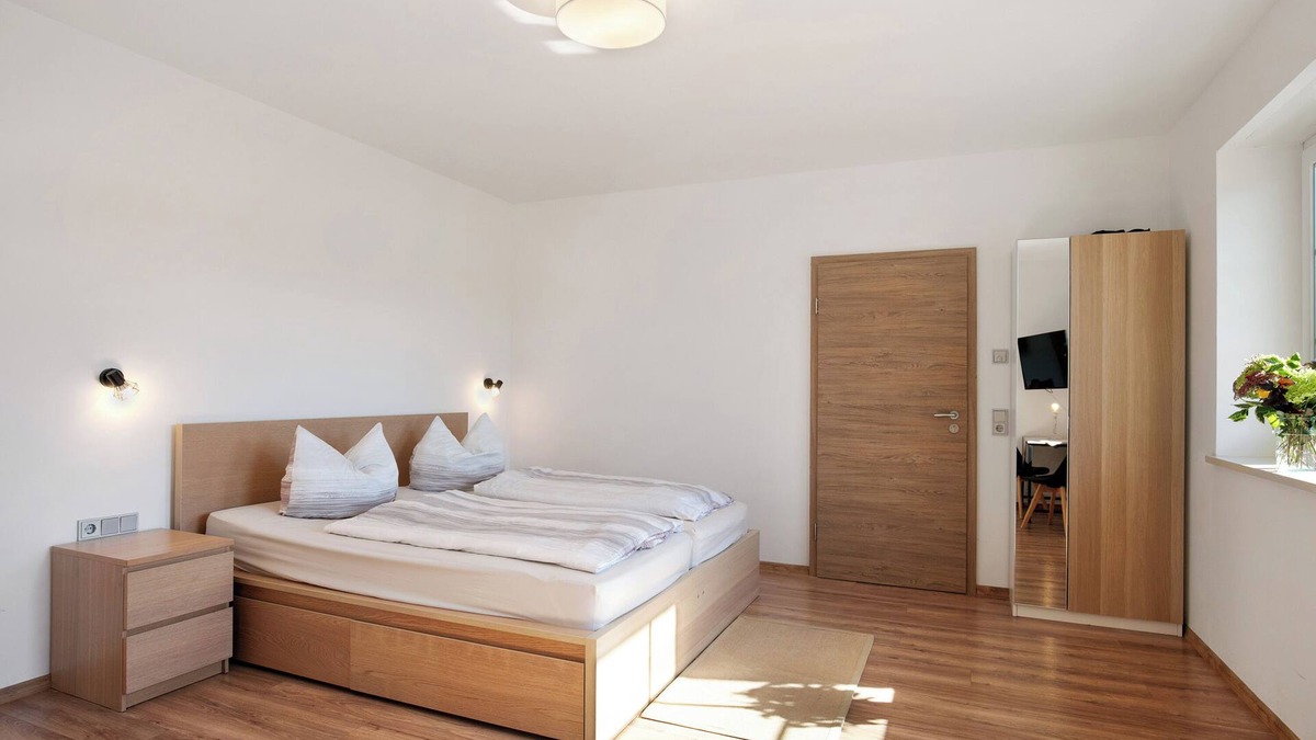 Stolzenhagen Apartment | Apartment 'Löwenzahn' with Shared Garden and Wi-Fi
