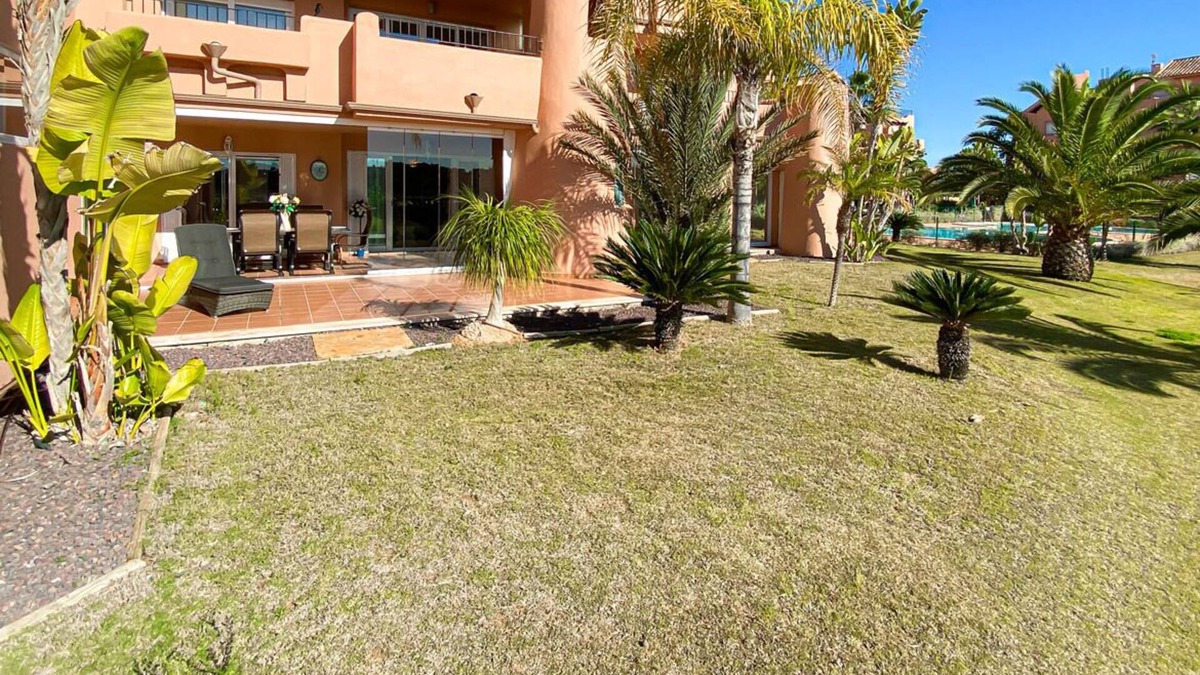 Los Martinez Apartment | Apartment "Luxury South Facing GroundFloor" with Lake View, Pool & Wi-Fi