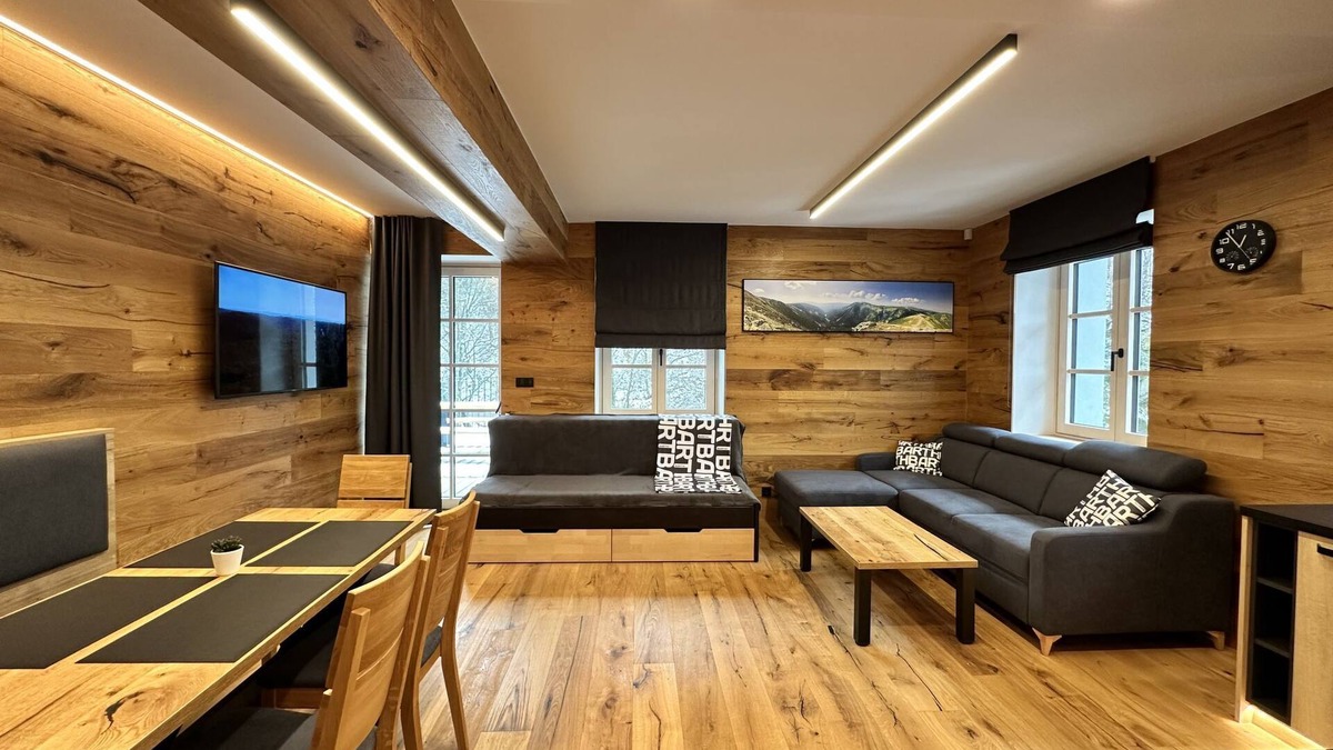 Pec pod Snezkou Apartment | Apartment Máj by Interhome