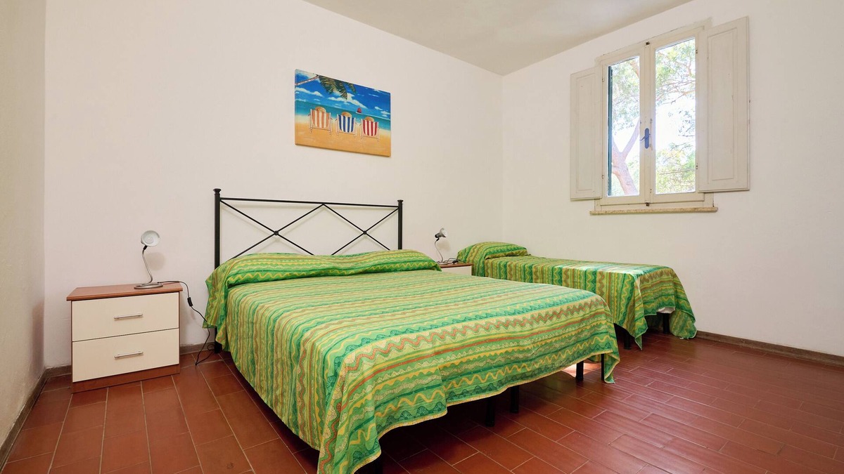 Piombino Apartment | Apartment 'Mare Etrusco 2' with Shared Garden and Wi-Fi
