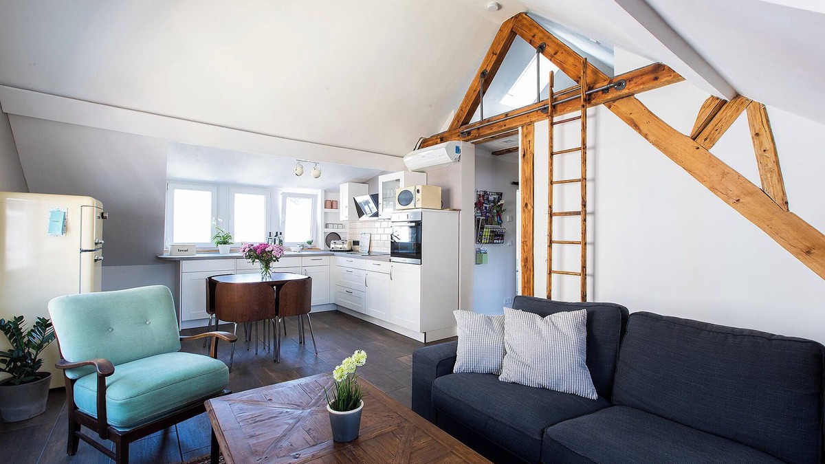 Pfaffendorf Apartment | Apartment MILO: 3 room attic apartment, air-conditioned and close to the city