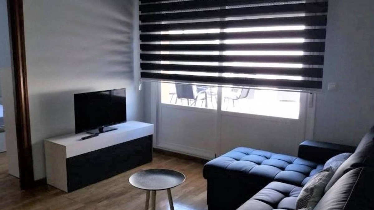 Milagro Apartment | Apartment 'Miralrio 2' with Private Terrace, Wi-Fi and Air Conditioning