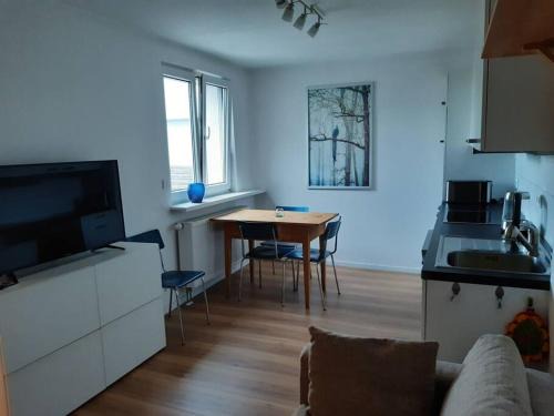 Altlussheim Apartment | Apartment mit Innenhof, Rasen und Parkplatz