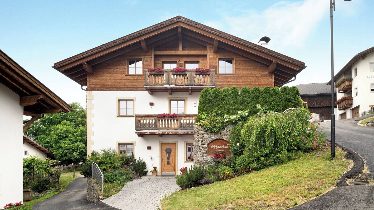 Lajen Apartment | Apartment "Moarhof Natur Vitalis" with Mountain View, Shared Terrace & Wi-Fi