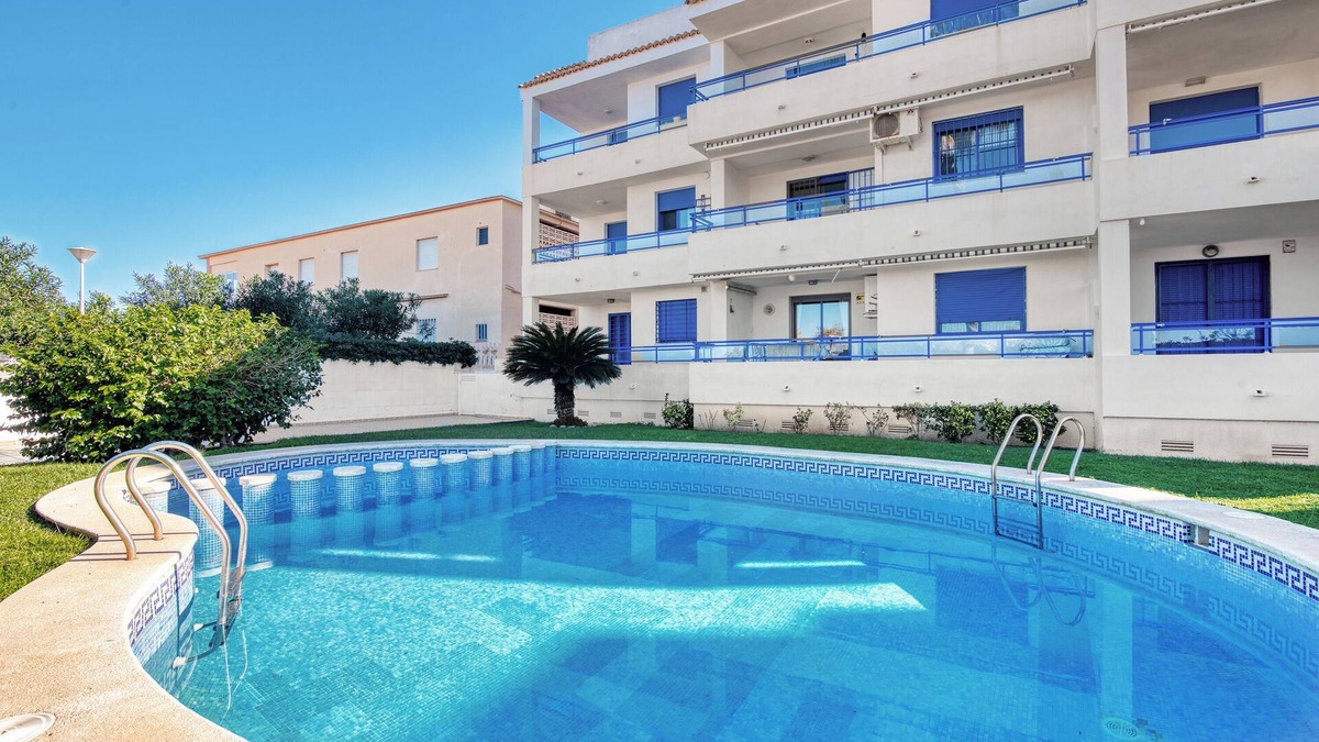 Platja de Piles Apartment | Apartment 'Monduver 2006' with Sea View, Shared Pool and Private Terrace