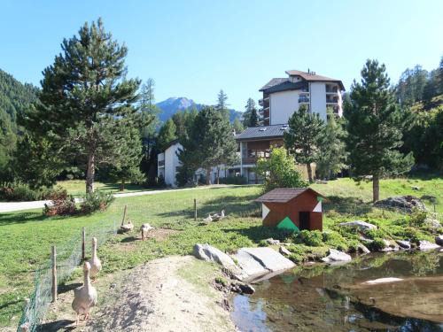 Noveli Apartment | Apartment Mont-Fort-4 by Interhome