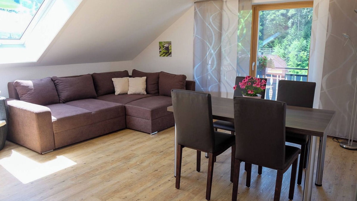 Untermunstertal Apartment | Apartment 'Mühlefelsen, Typ B' with Mountain View, Balcony and Wi-Fi