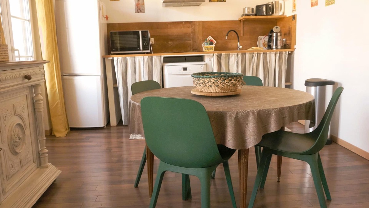 Bedarieux (ornac) Apartment | Apartment N ° 6 F2 of 50 m² separate bedroom. 1st floor