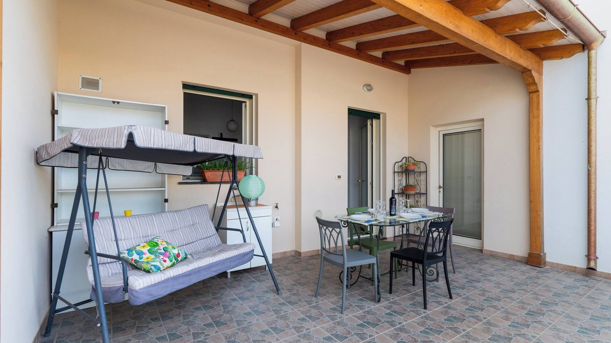 Montesano Salentino Apartment | Apartment 'Nonna Rosa' with Private Terrace, Wi-Fi and Air Conditioning