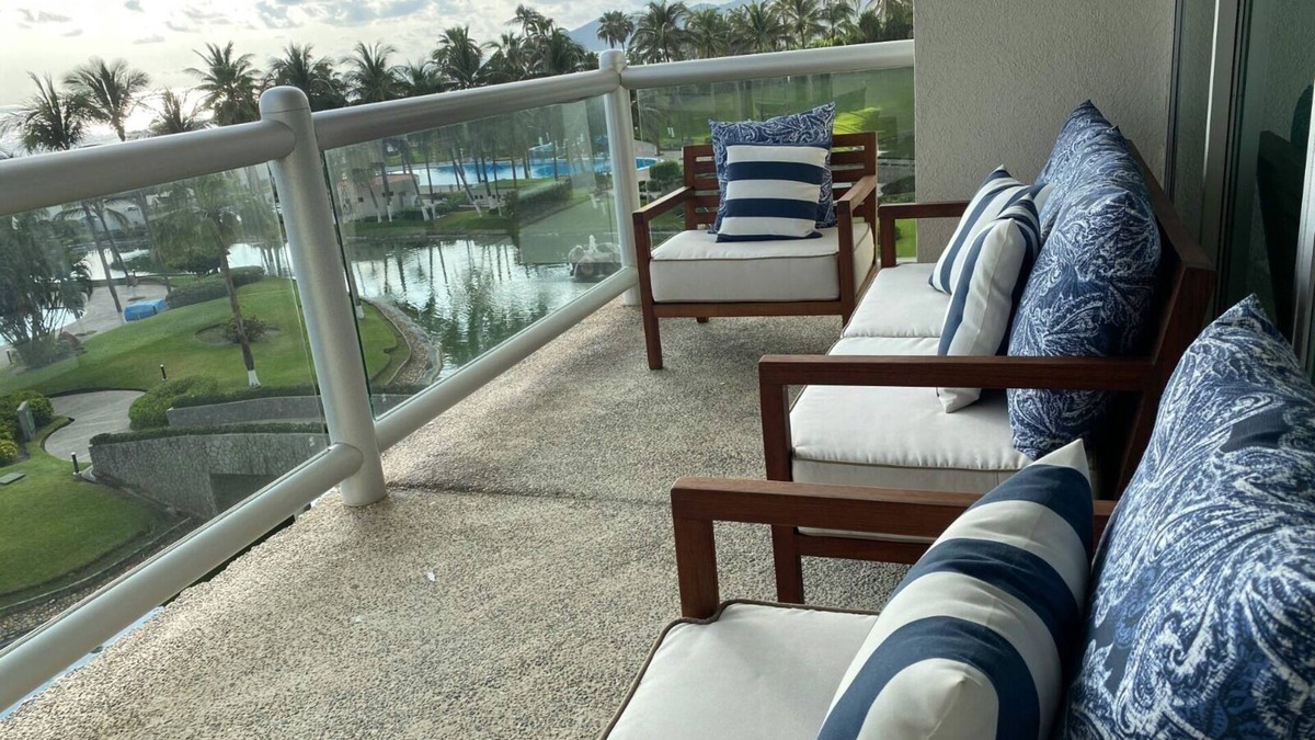 Playa Diamante Apartment | Apartment next to María Bonita beach