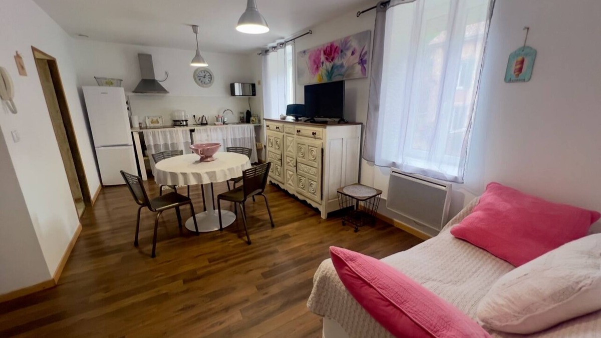 Bedarieux (ornac) Apartment | Apartment n°5 - T2 separate bedroom and bathroom