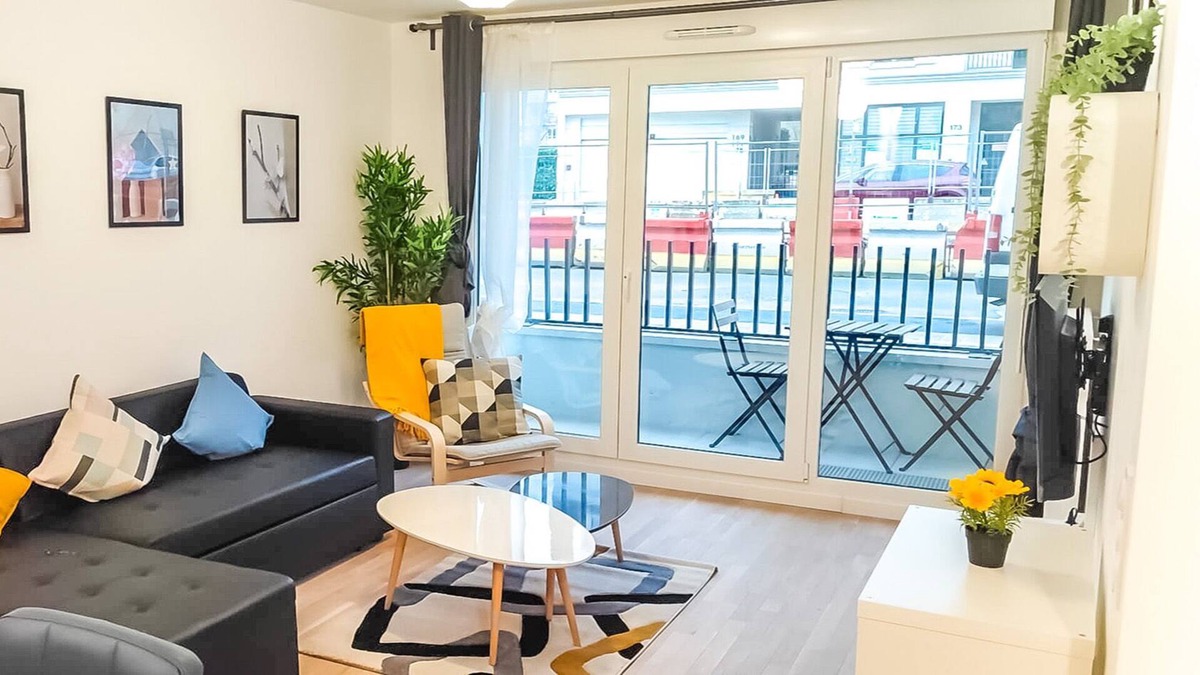 Chatenay-Malabry Apartment | Apartment near University Saclay and Paris-Orly by Servallgroup