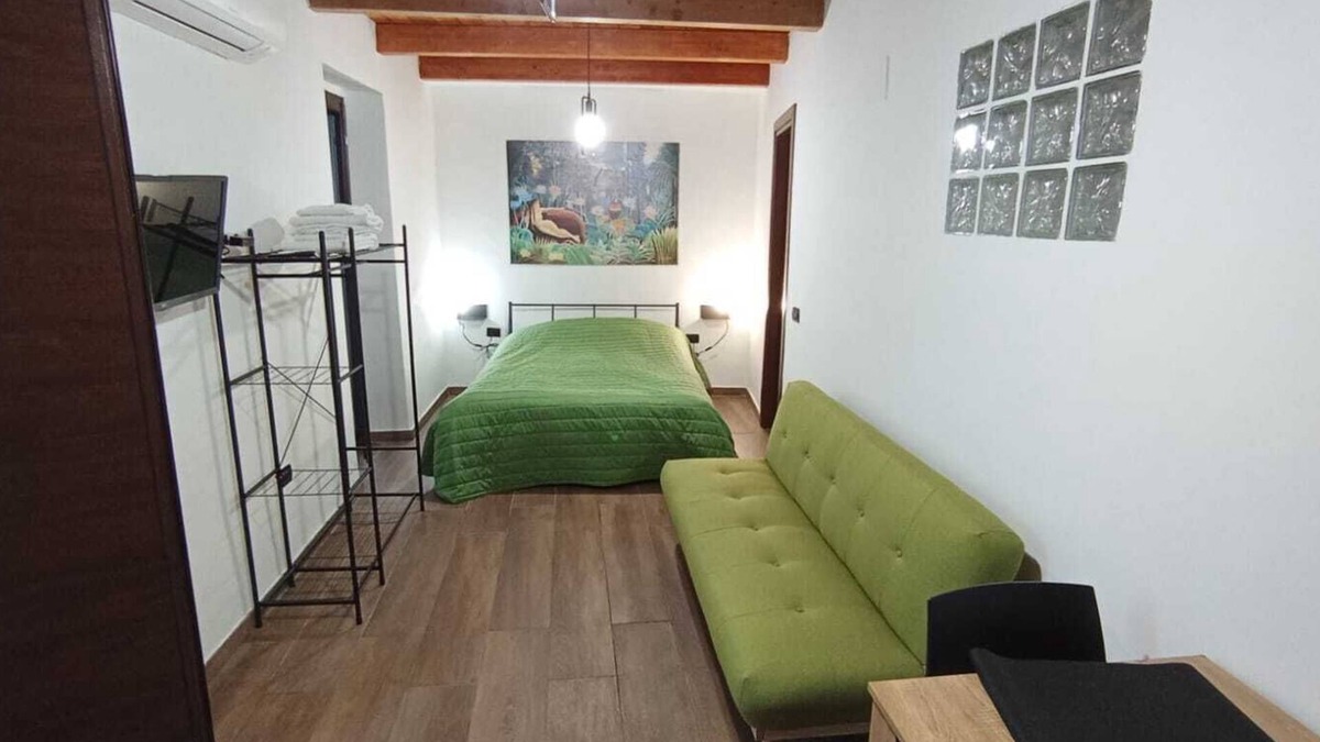 Morano Calabro Apartment | Apartment near the Castle in Morano Calabro