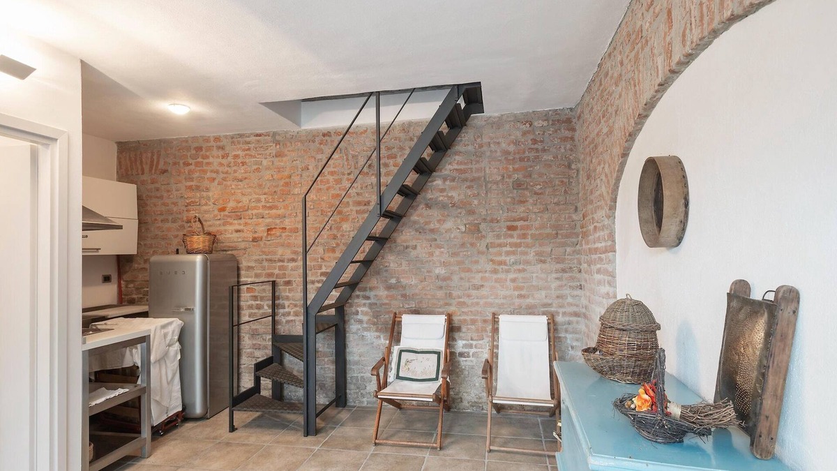 Stagno Lombardo Villa | Apartment near Cremona in Historic Convent