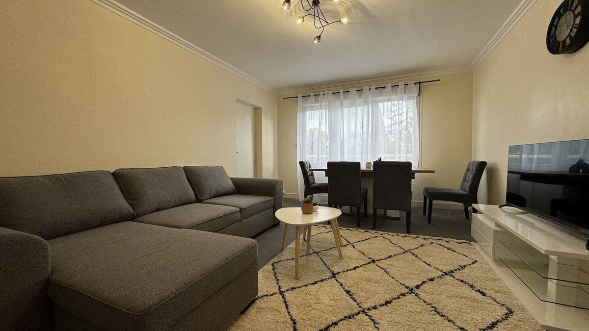 Pontlieue - Rocade Apartment | Apartment near Le Mans Circuit