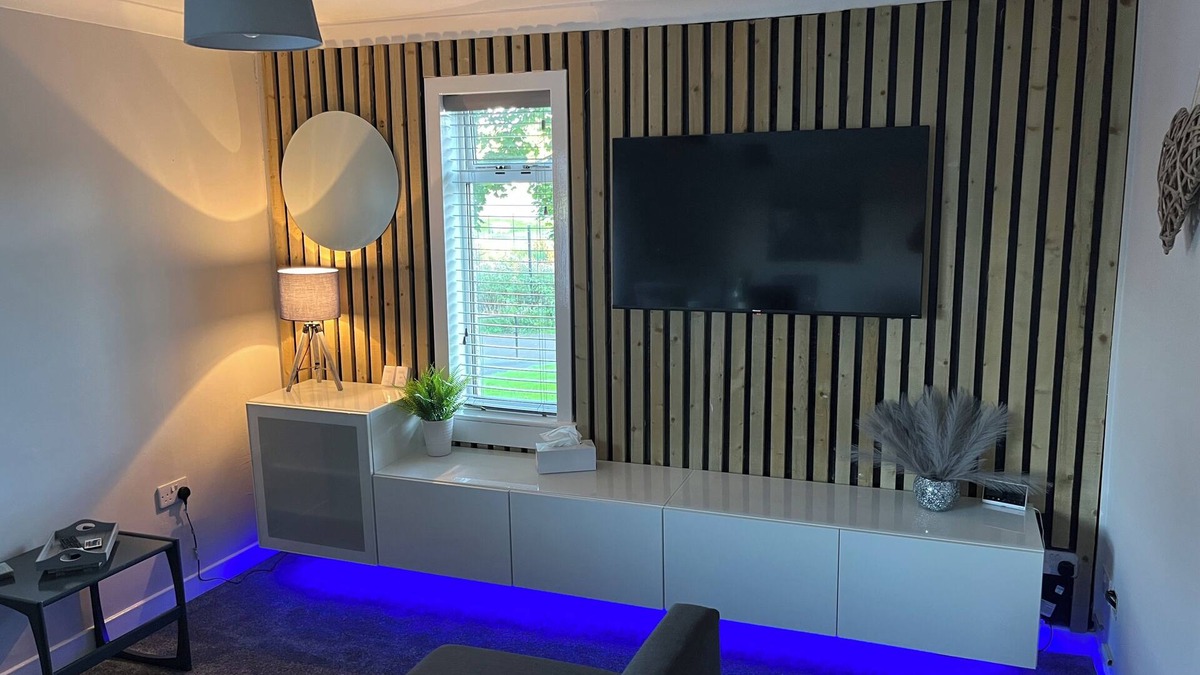 Erskine Apartment | Apartment Near Loch Lomond
