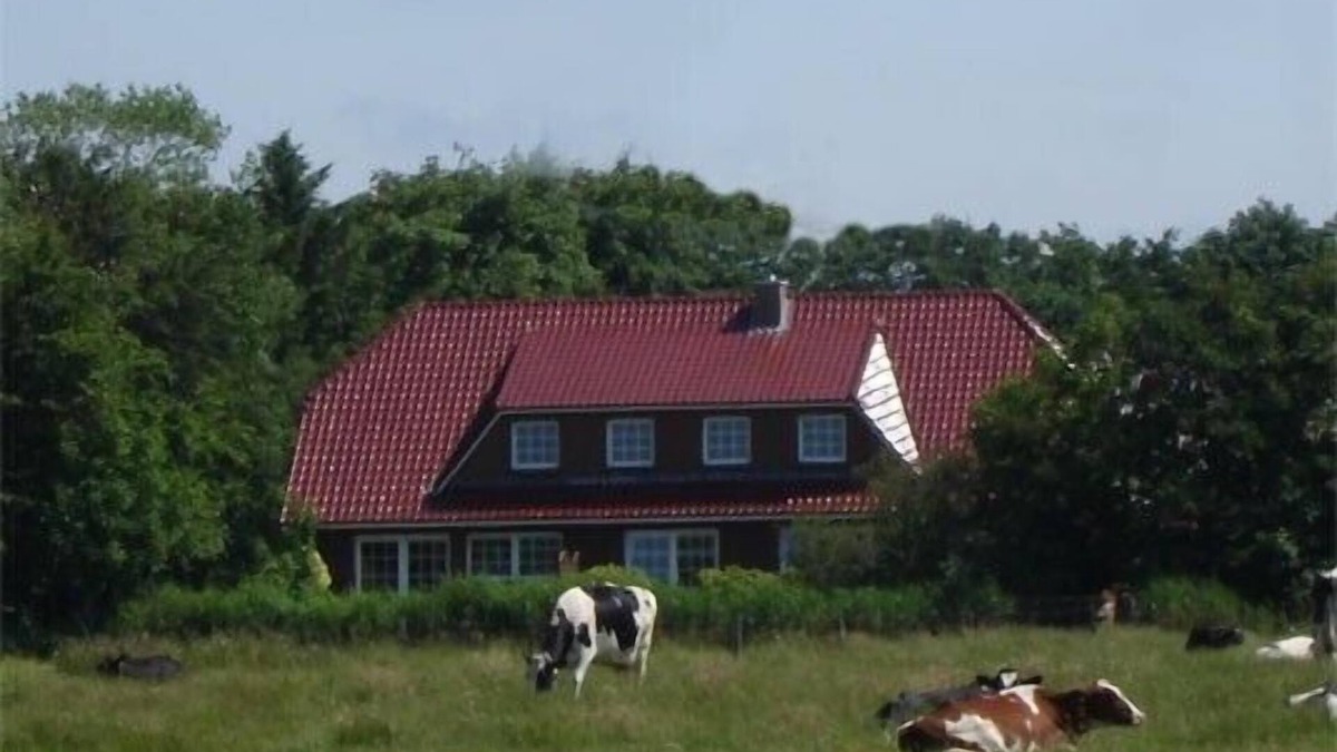 Luetetsburg Apartment | Apartment near Norddeich in rural idyll