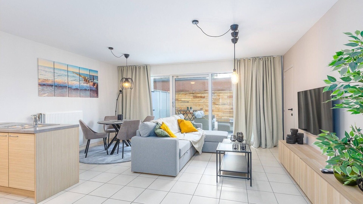 Raversijde Apartment | Apartment near Ostend Beachfront Escape