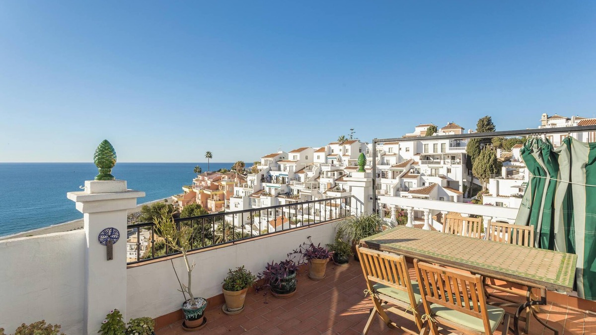 Chimenea Apartment | Apartment 'Nerja with View - Capistrano Playa' with Sea View, Wi-Fi and Air Conditioning