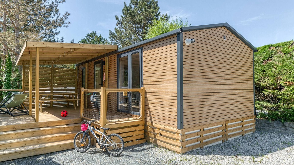 Vaulnaveys-le-Bas RV Rental | Apartment 'Nest 29 N°24' with Mountain View, Wi-Fi and Air Conditioning
