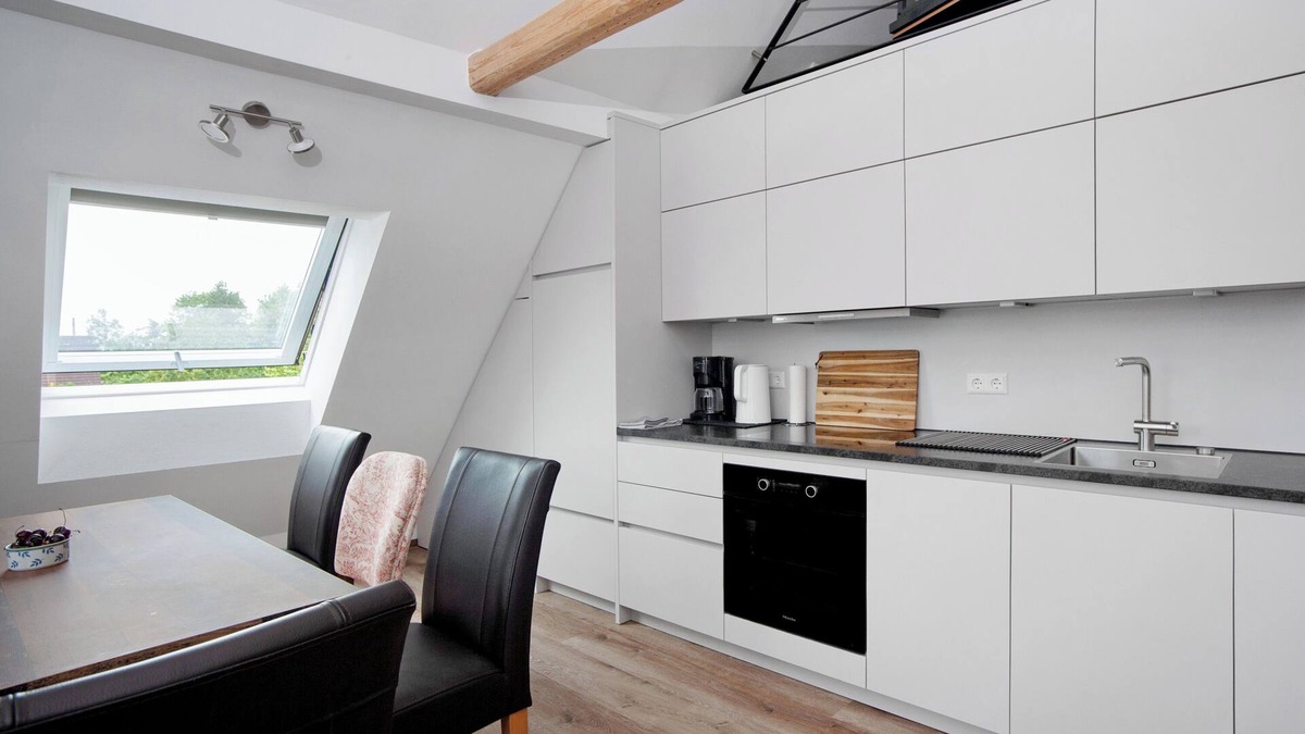 Bad Wurzach Apartment | Apartment 'Neu Renovierte Dachgeschosswohnung' with Wi-Fi