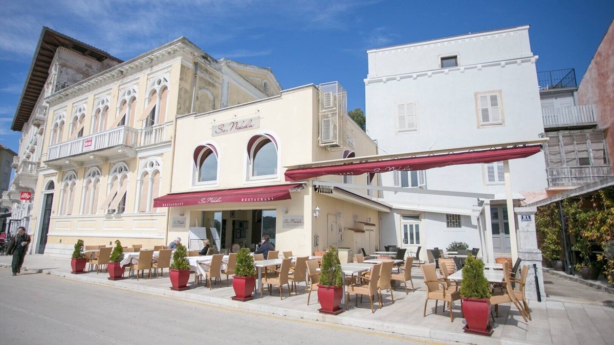 City Center Apartment | Apartment Nikola with Sea View on Porec Promenade