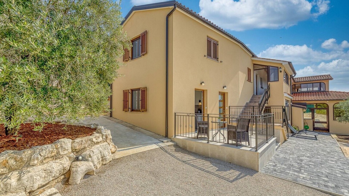Musalez Apartment | Apartment Nilda with Balcony