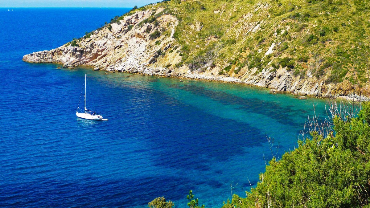 Rio nell'Elba Apartment | Apartment Nispo1 50 meters from the sea - Nisportino (Elba Island)