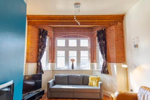 Whitefield Apartment | Apartment No 1 - The Old Red King Pub, Whitefield, Manchester