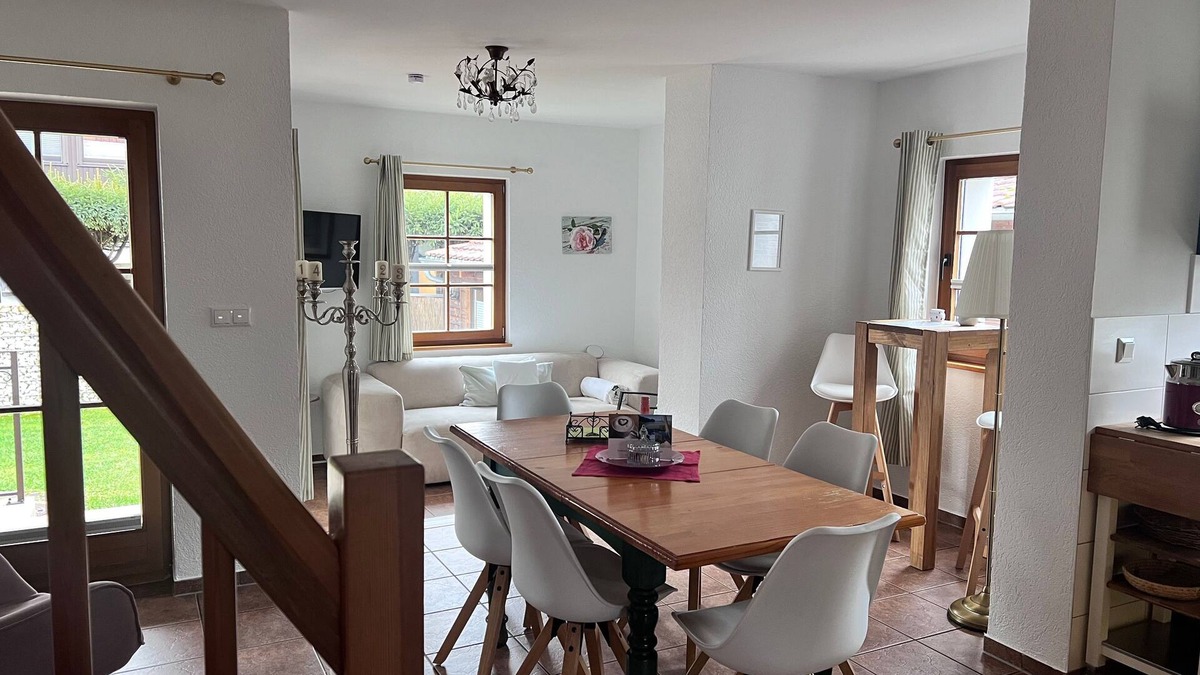 Bad Saarow Apartment | Apartment No. 1 Wildrose - Ferienhof am Trift